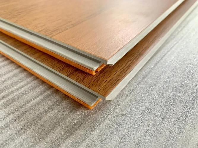 How long does it take for laminate flooring to release formaldehyde compared to SPC flooring?  The formaldehyde release cycle of reinforced flooring is usually 3-15 years, while SPC flooring belongs t